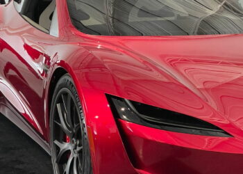 Next-Gen Tesla Roadster Test Drive